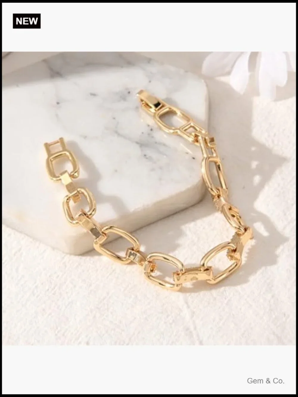 Curb Chain Bracelet with Toggle Clasp - 14K Gold Plated Women's Fashion Jewelry